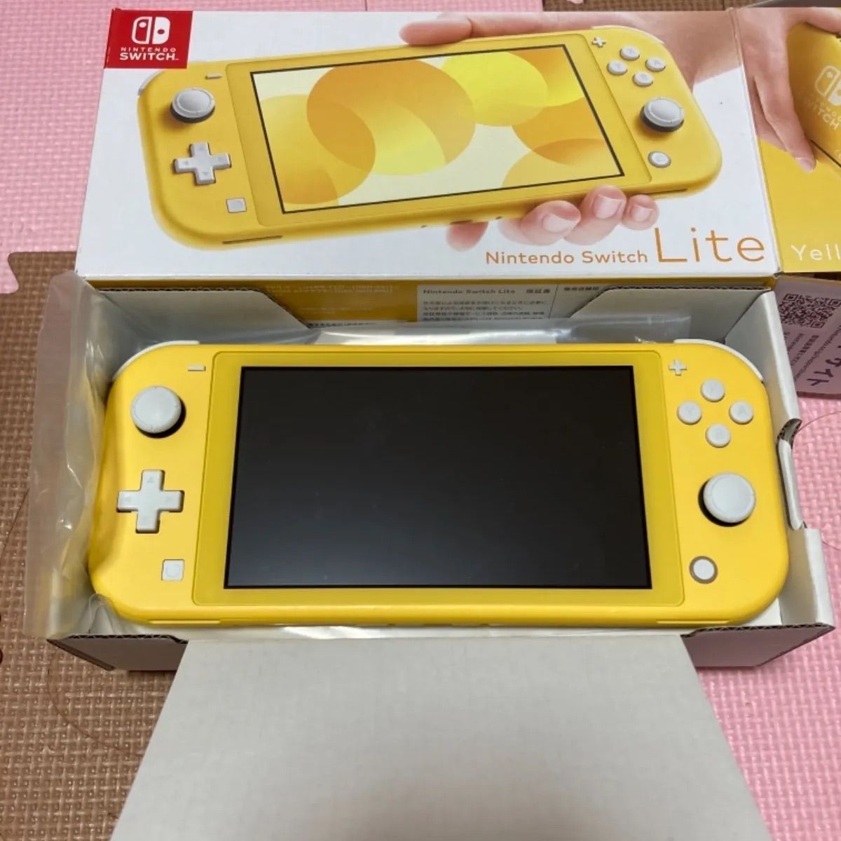 新品未使用品　スイッチライト　イエロー