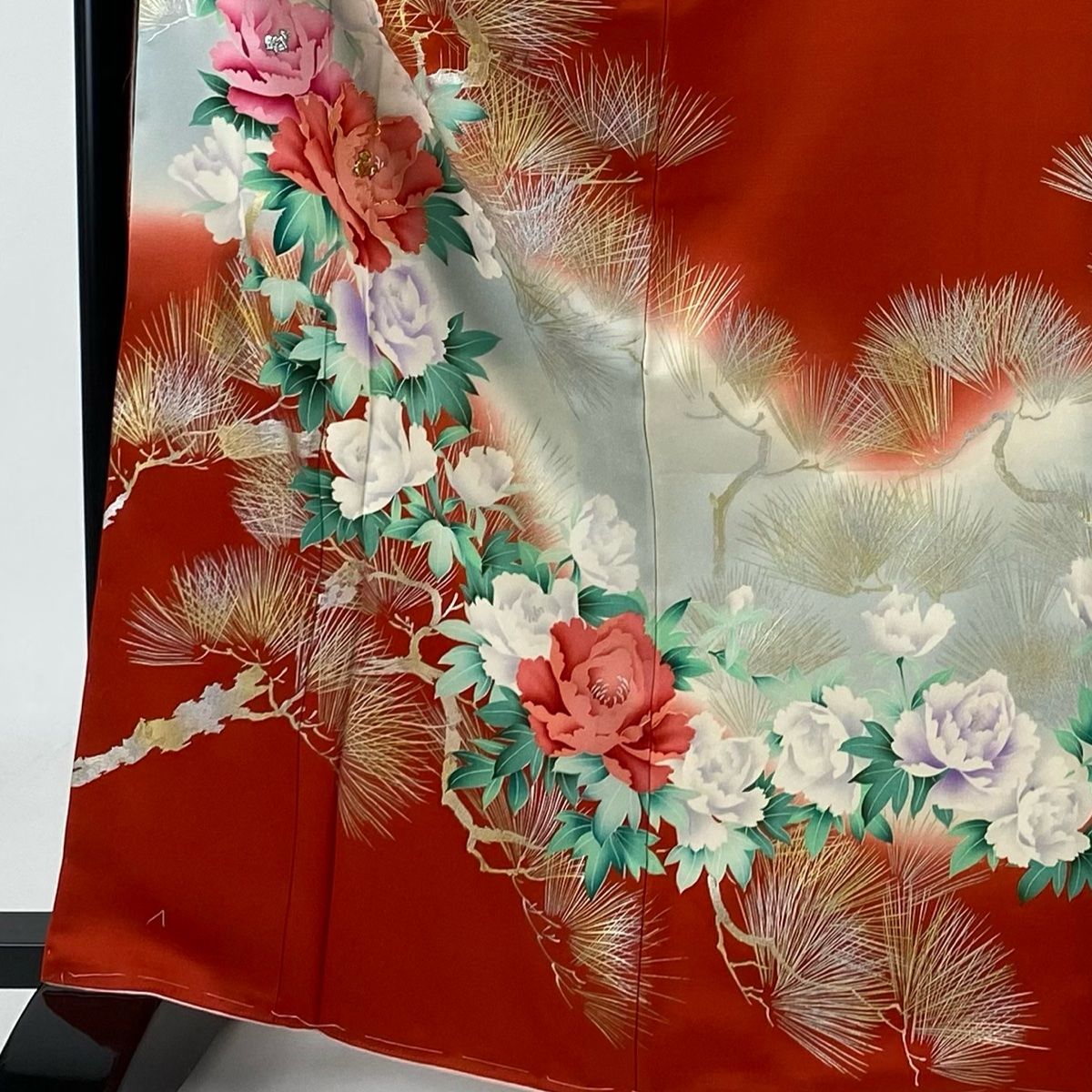 振袖 身丈166cm 裄丈67cm M 袷 牡丹 松 金糸 金銀彩 朱色 正絹 秀品