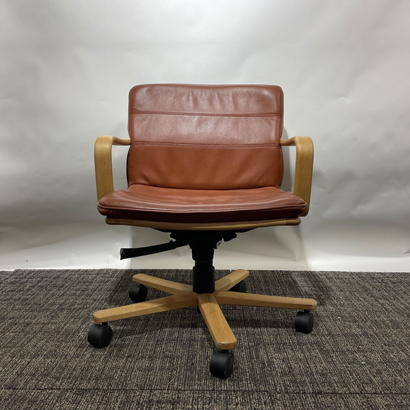 Conde House カンディハウス ラベンダー ダイニング 21 アームチェアー Rタイプ 動作良好!! 清掃済み