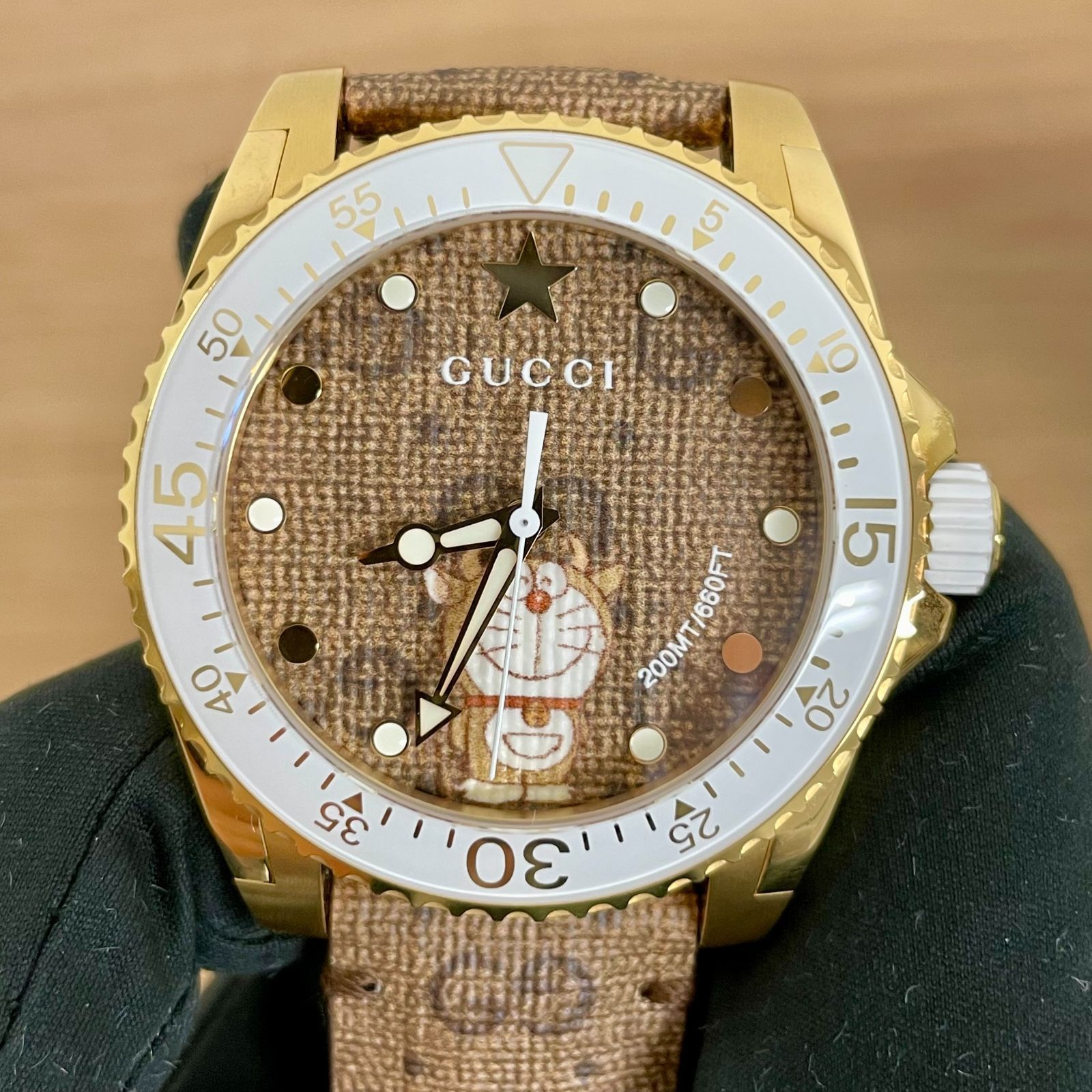 3年保証] グッチ メンズ ダイヴ ドラえもん YA136334 GG柄 革ベルト  