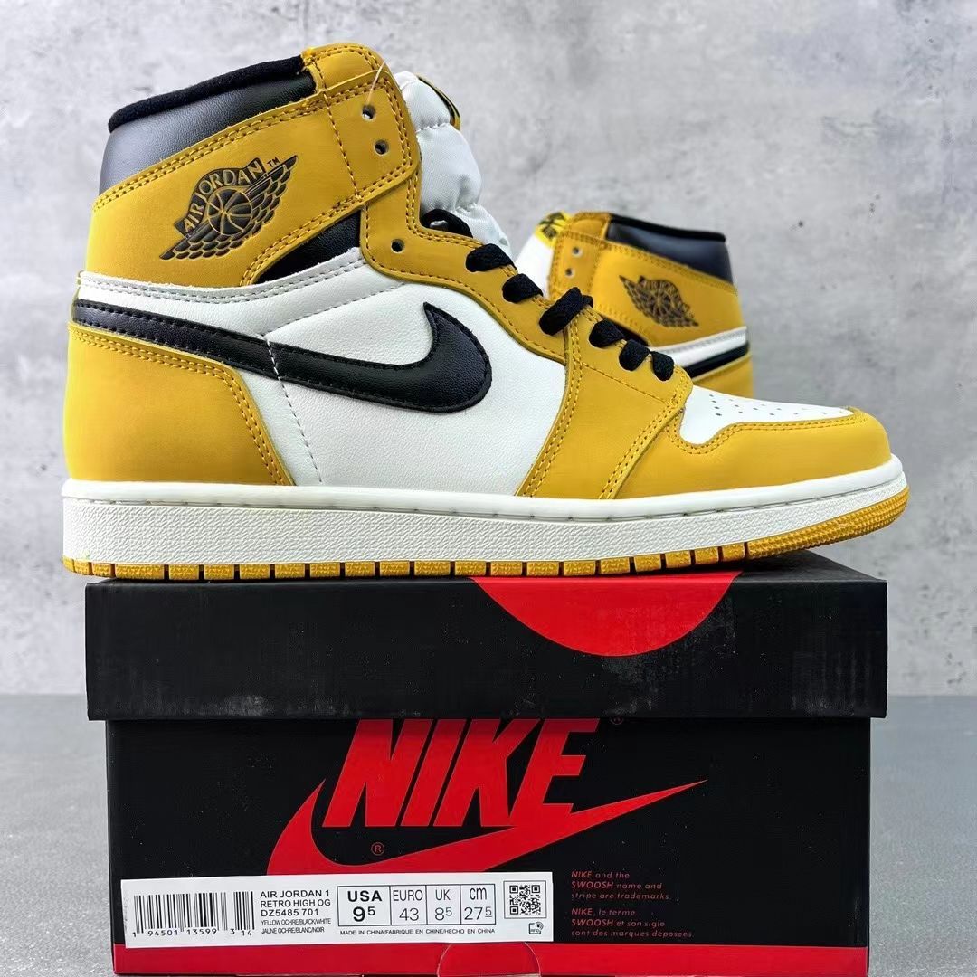 NIKE 2023 AIR JORDAN 1 RETRO HIGH OG 