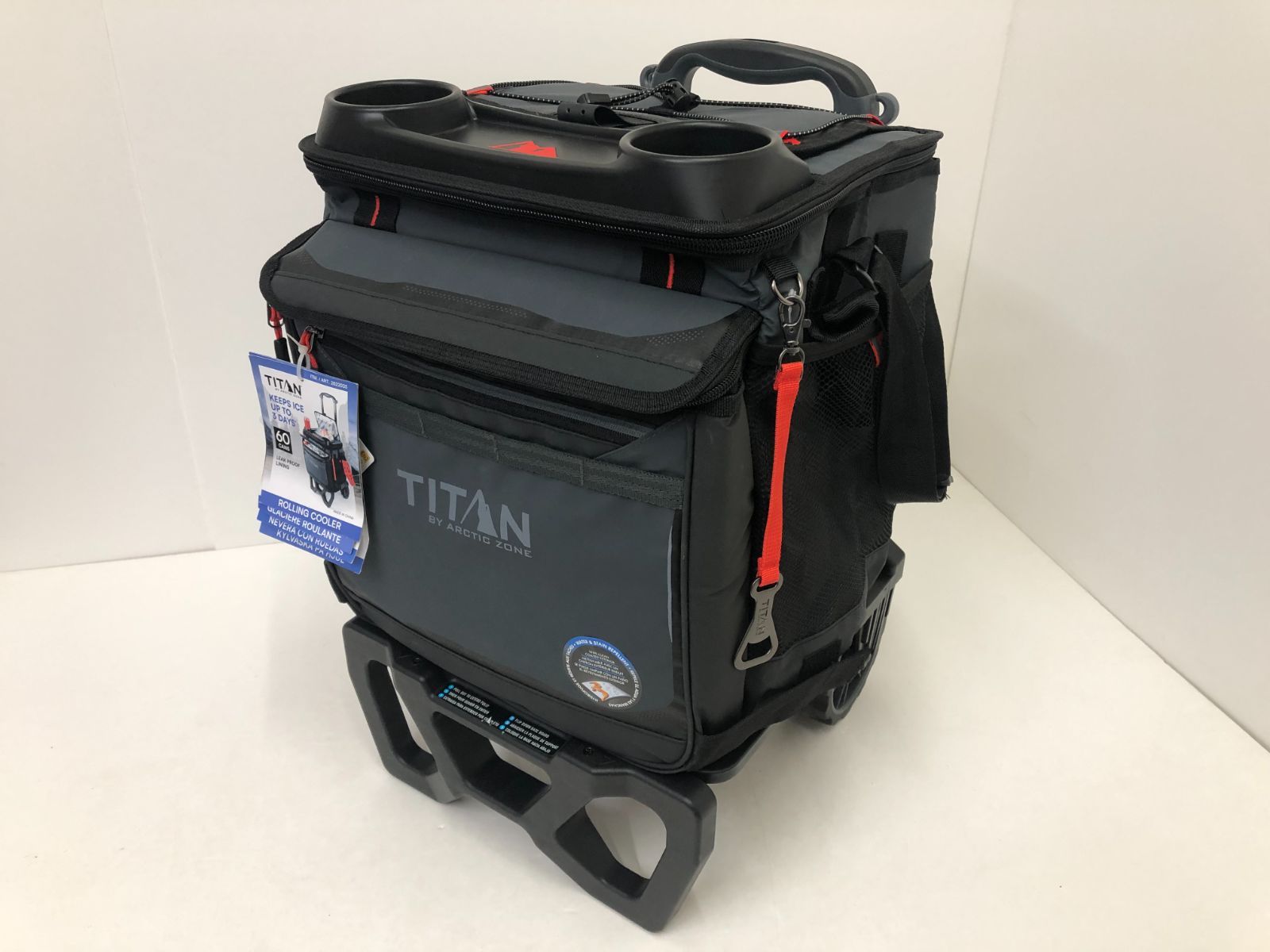 ☆送料無料・新品☆TITAN タイタン キャリーケース付きクーラーボックス - その他