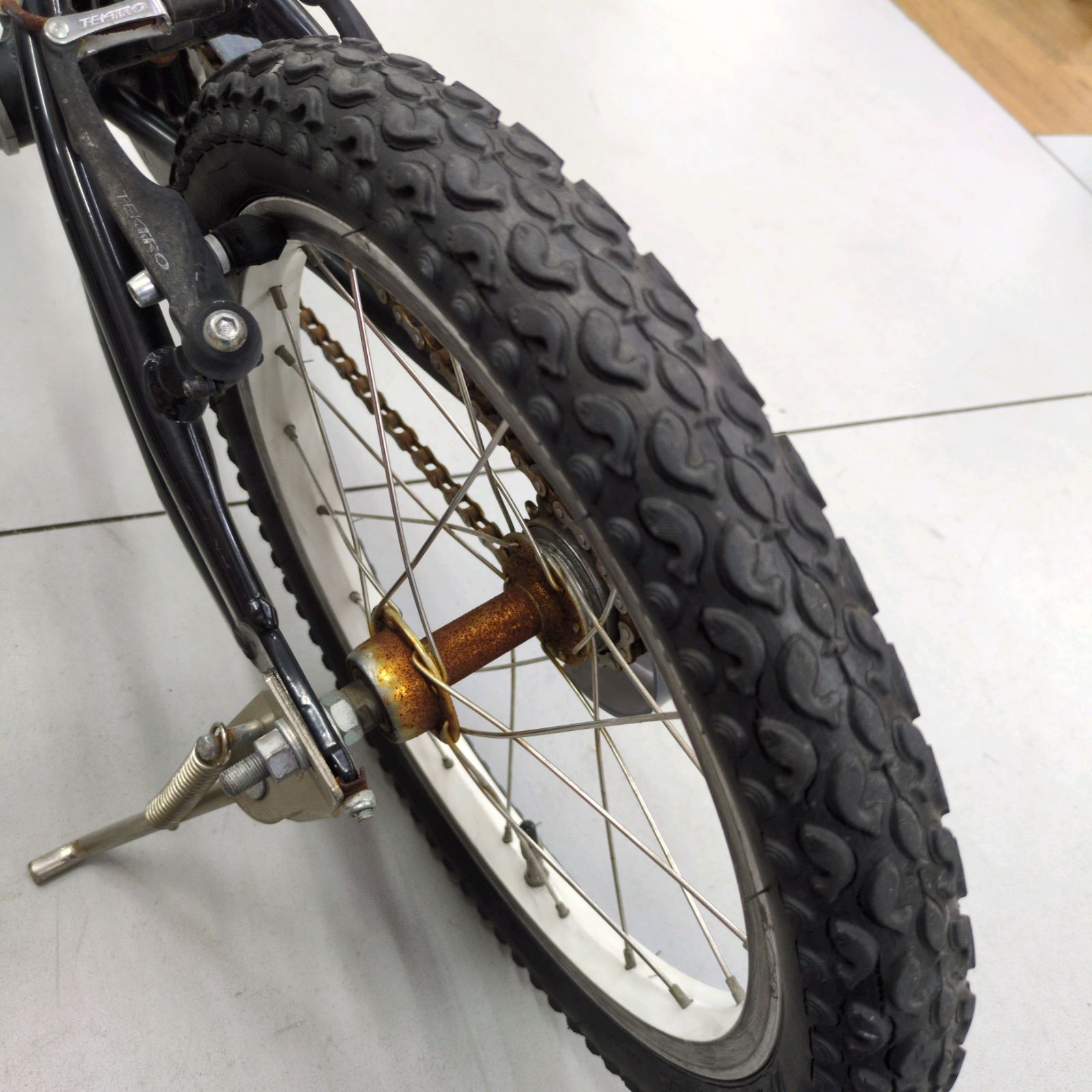 J082 ☆ハンドルガタツキ有り☆子供自転車☆ルイガノ☆j16☆16インチ