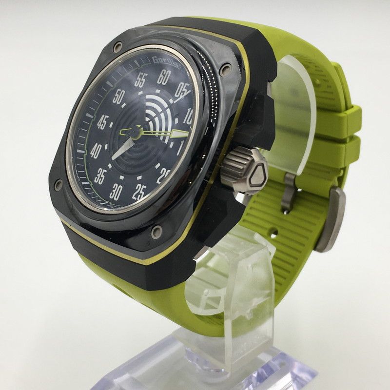 GREEN