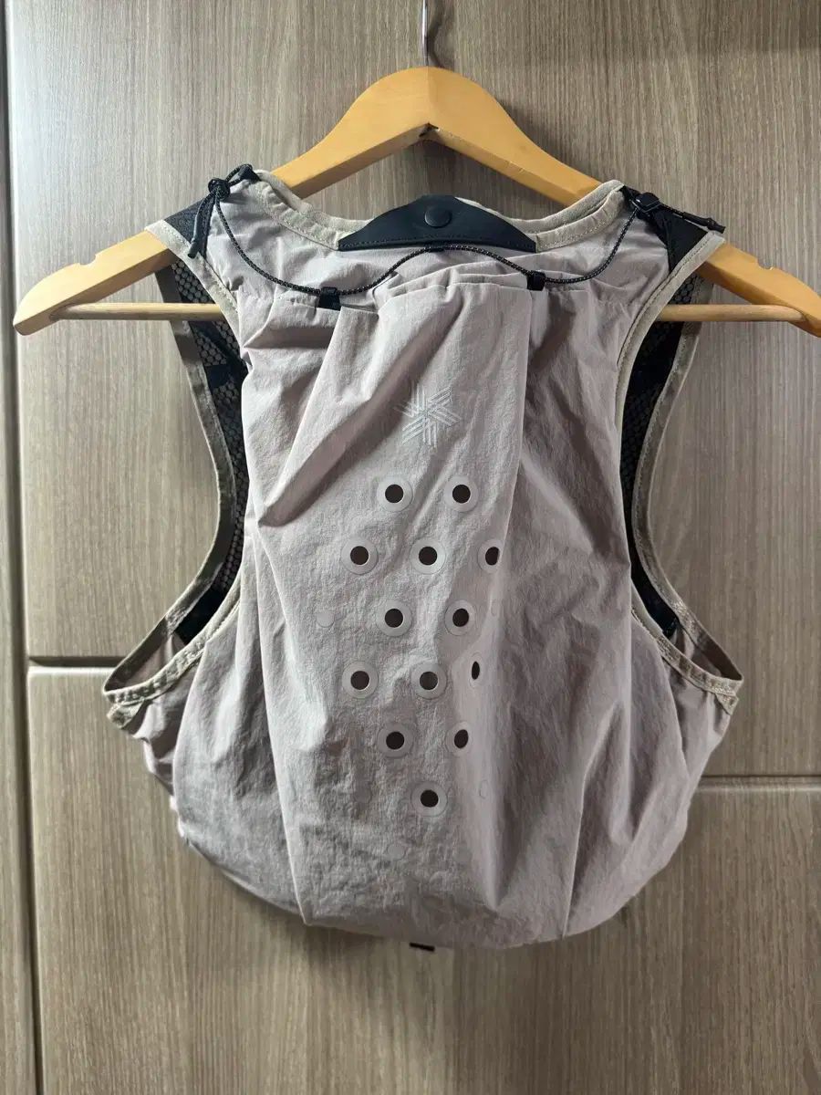 G win 0 Gleam Trail Pack DUNE COLOR