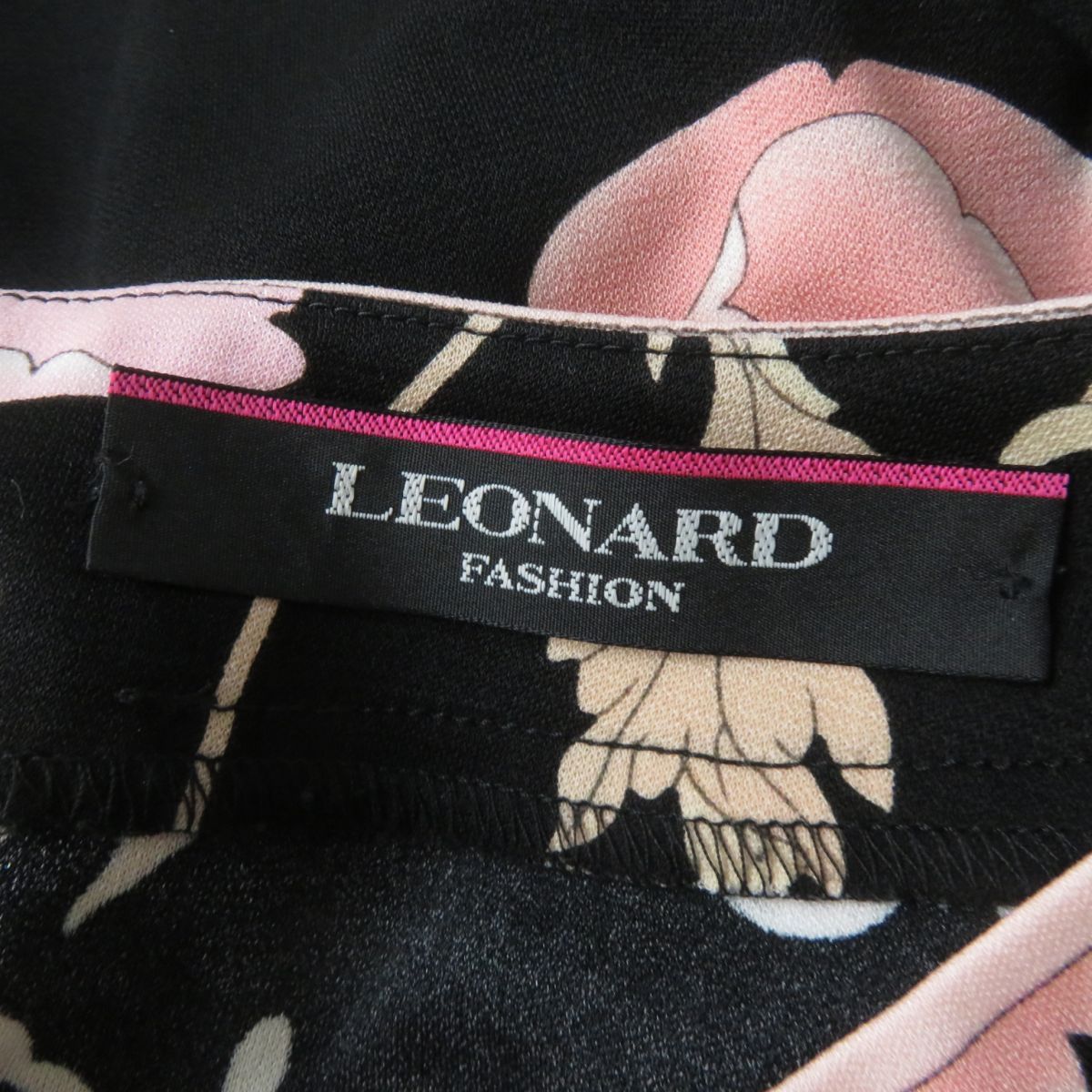 美品　レオナール　トップス　L LEONARD - 極美品 レオナール LEONARD FASHION ワンピース 七分