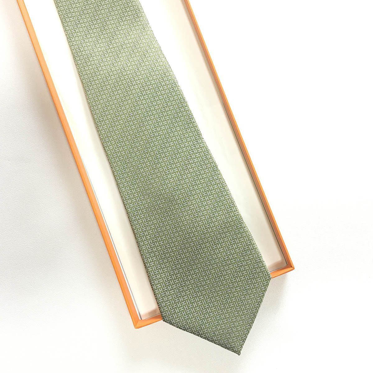 美品 エルメス HERMES ネクタイ シルク100% フランス製 グリーン