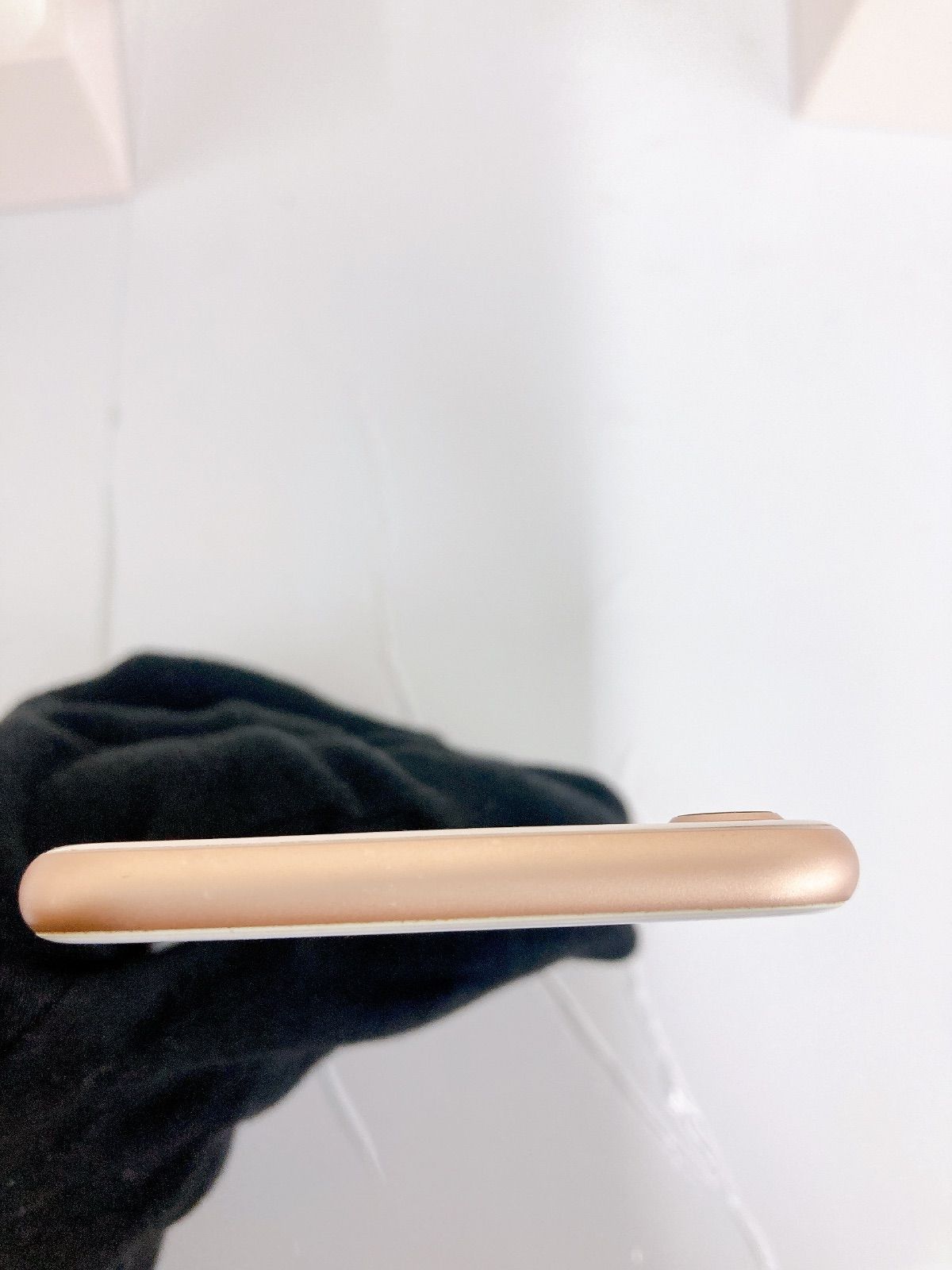☆ 【初期化済み】iPhone8 64GB ゴールド A1906 箱付き イヤホン付き 