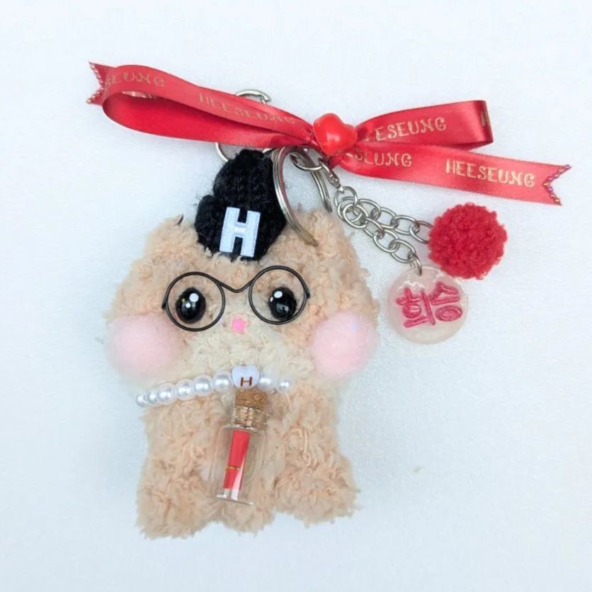 ENHYPENヒスンがモチーフのモールドールキーホルダー モール