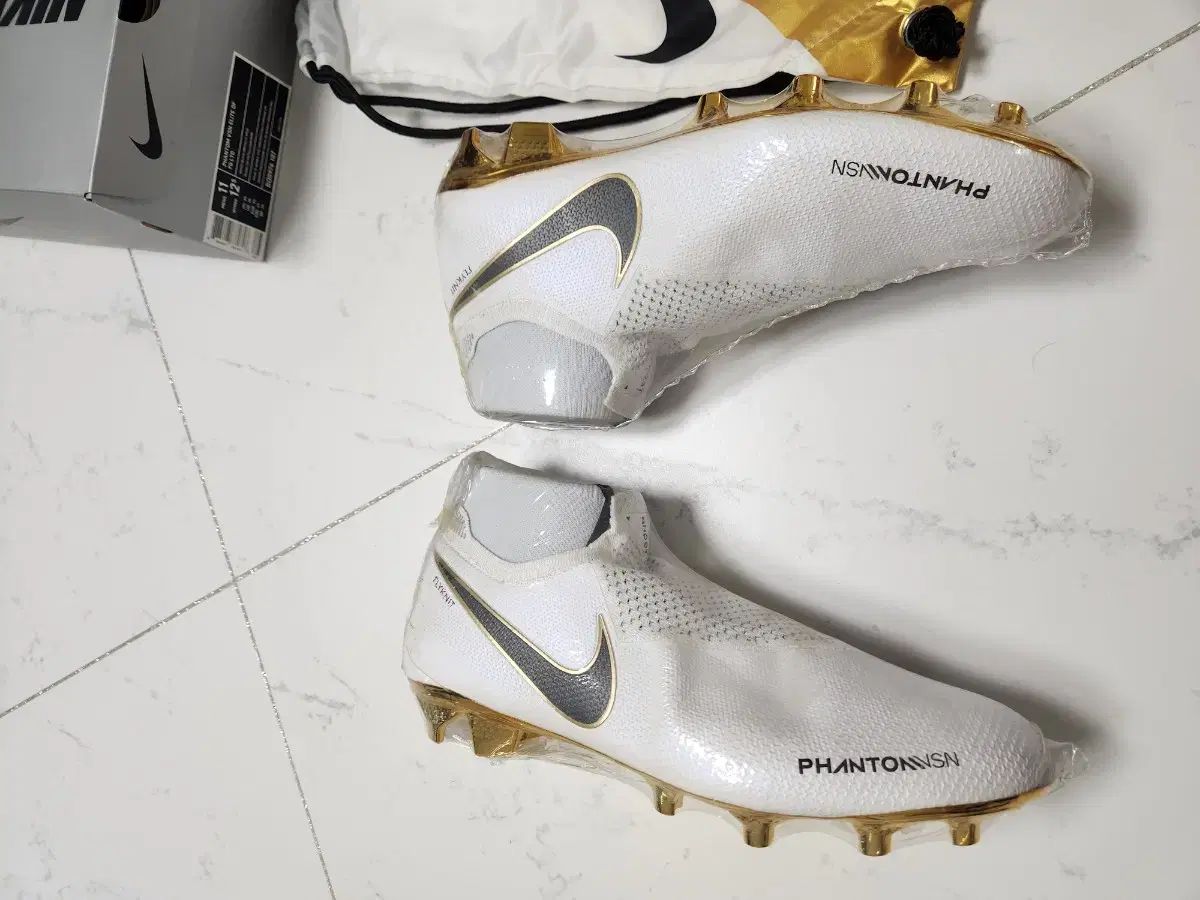 ナイキ FANTOM コート ビジョン LTD リー EDITIONS FG