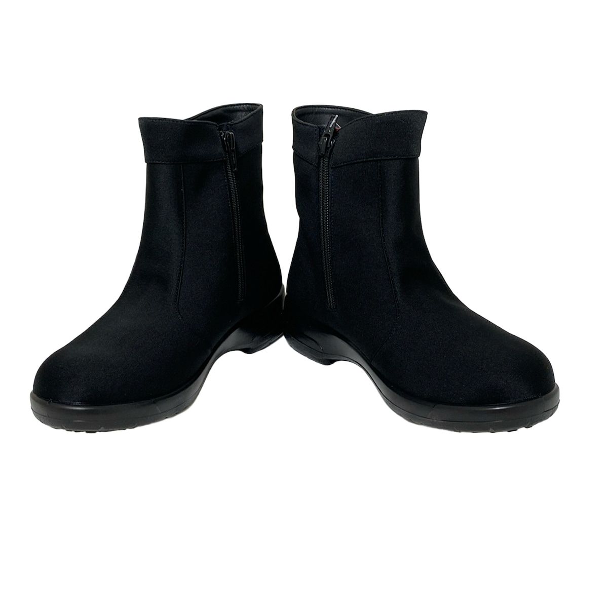 ショートブーツ