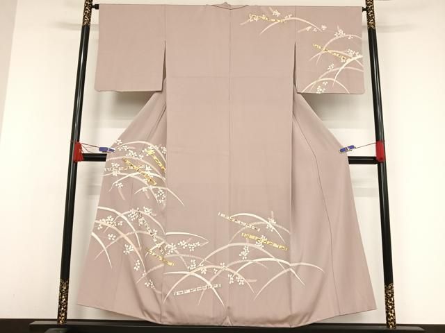 華やかなに映える【訪問着】金駒刺繍　正絹 新品 金駒刺繍 着物 正絹 仕付け糸付 訪問着 - メルカリ