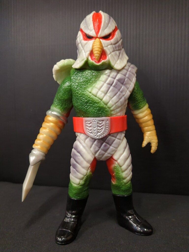 メディコムトイ東映レトロソフビコレクション ナイフアルマジロ