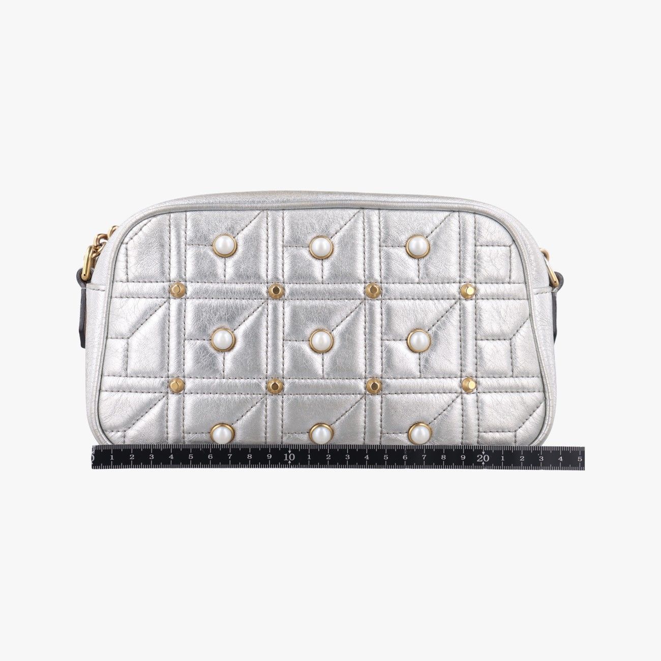 グッチGucciGGマーモントシルバーレザー447632D021162440