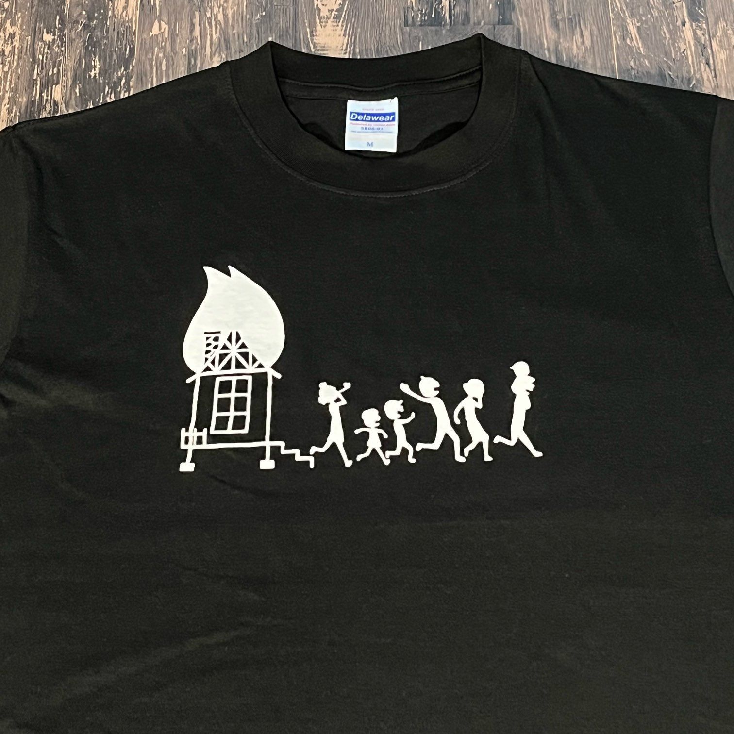 サザエさんおもしろシルエット・Tシャツ・黒 - メルカリ