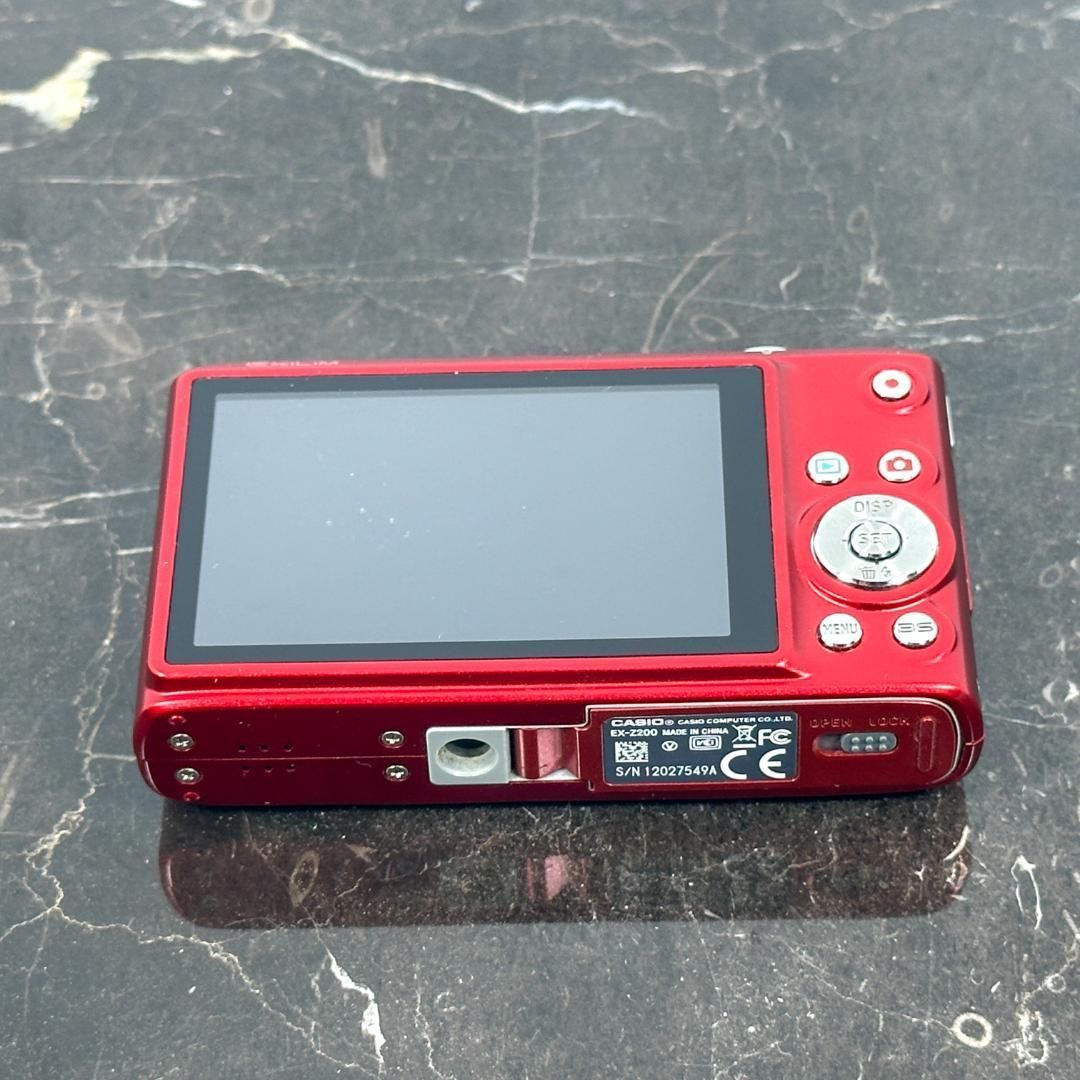 CASIO EXILIM EX-Z200 レッド カシオ エクシリム デジタルカメラ