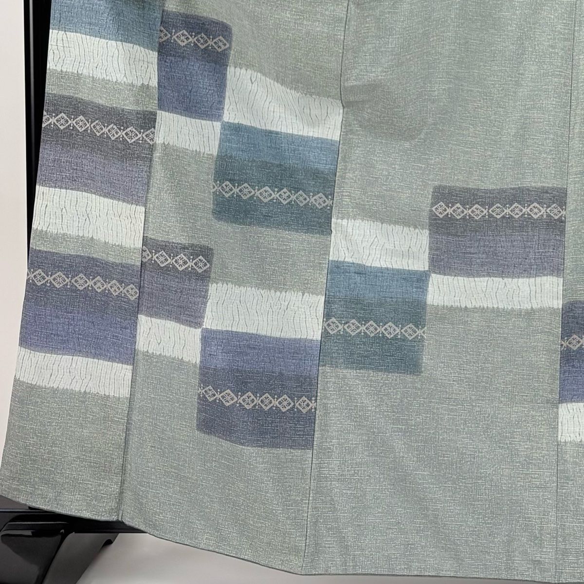 付下げ 身丈165cm 裄丈64cm M 袷 牛首紬地 落款 菱 幾何学模様 灰緑 正絹 名品