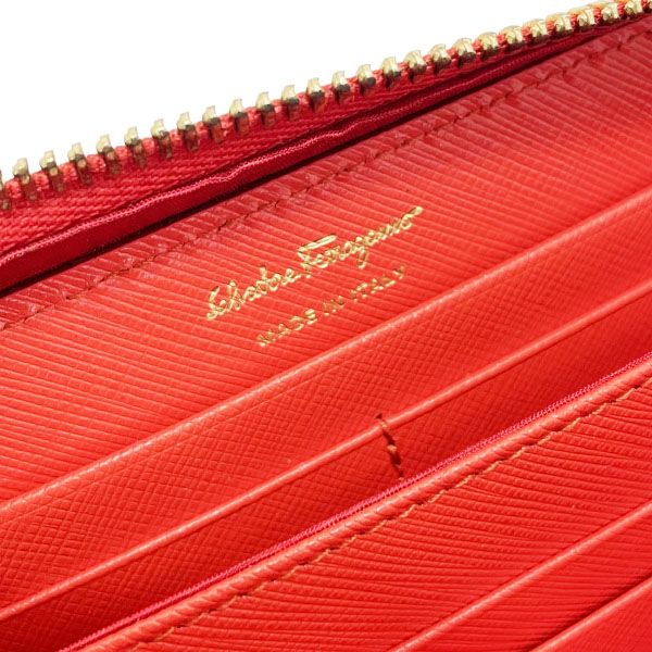 サルヴァトーレ フェラガモ 長財布 ガンチーニ ラウンドファスナー長財布 カーフ レザー 革 LAVA コーラルオレンジ系 22 B 742 Salvatore Ferragamo アイコン ダブルガンチーニ ファスナー長財布 財布 ロングウォレット