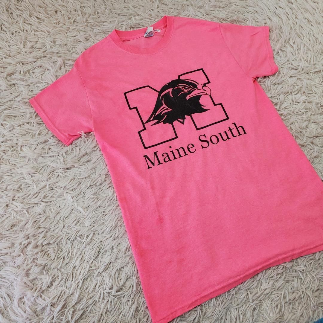 US古着Maine South高校イラストロゴプリントTシャツピンクS古着女子