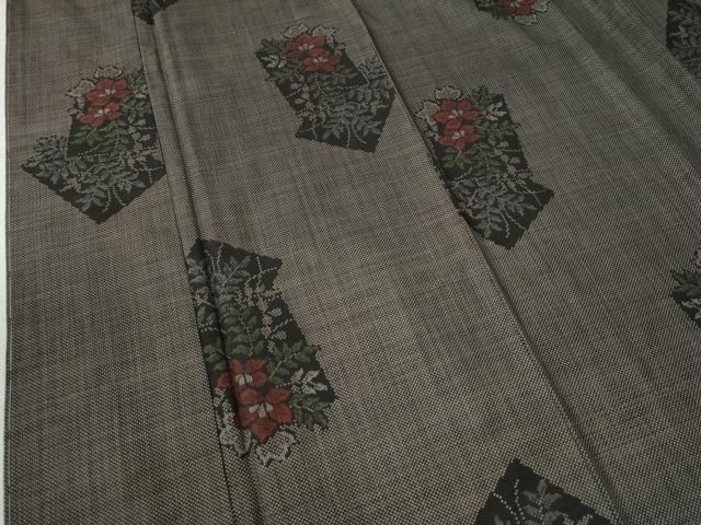 平和屋着物○本場大島紬 7マルキ 格子草花文 正絹 逸品 DAAV4890ud