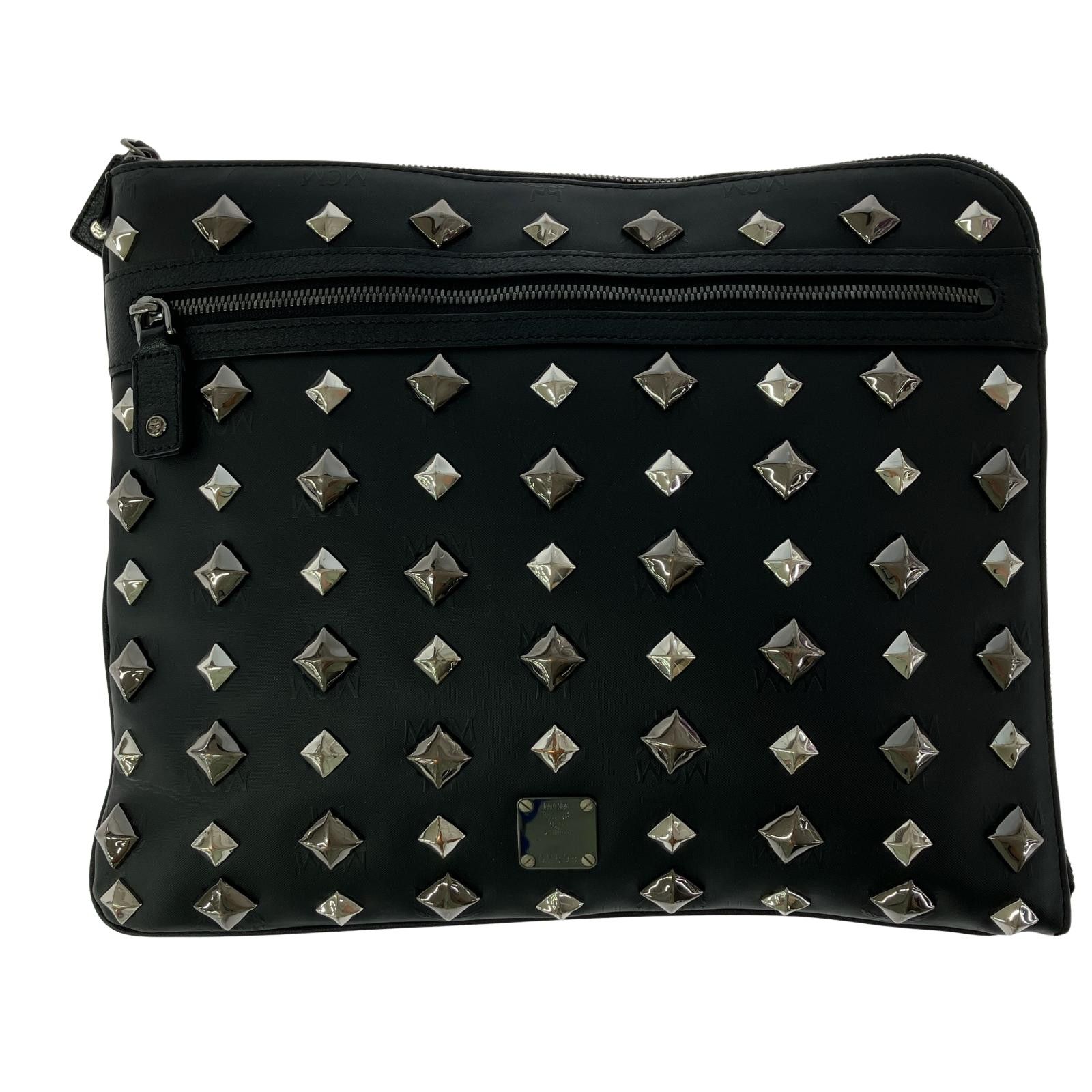 美品♡MCM✨エムシーエム　 スタッズ　ヒョウ柄 レオパード　クラッチバッグ MCM - 美品 MCM エムシーエム ロゴ柄 レオパード ヒョウ柄