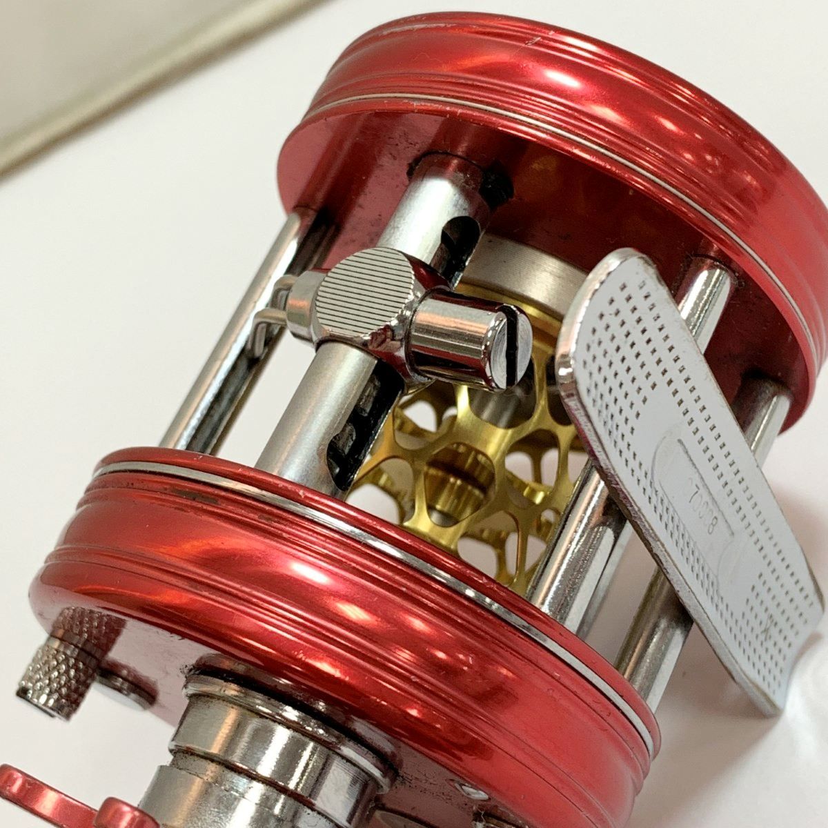 ABU アンバサダー2500C アベイルスプール ベイトリールキズ、使用感