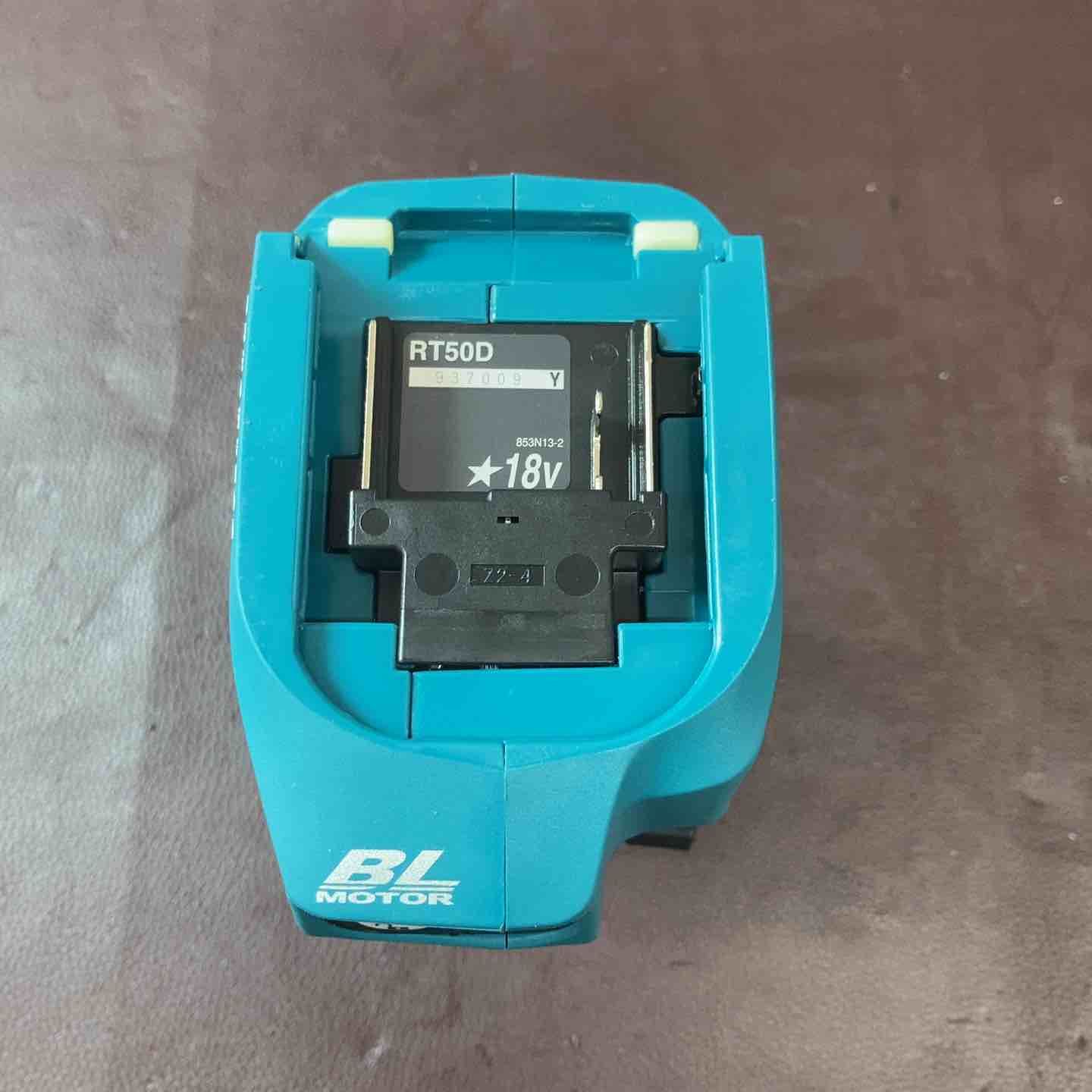  品 マキタ makita コードレストリマー RT 50 DZ 18 V バッテリー 付属 その他 切削 切断 穴あけ