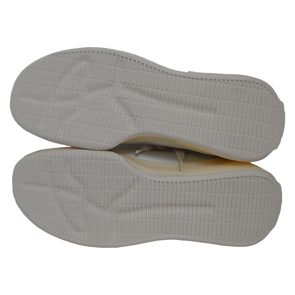 - 白×アイボリー