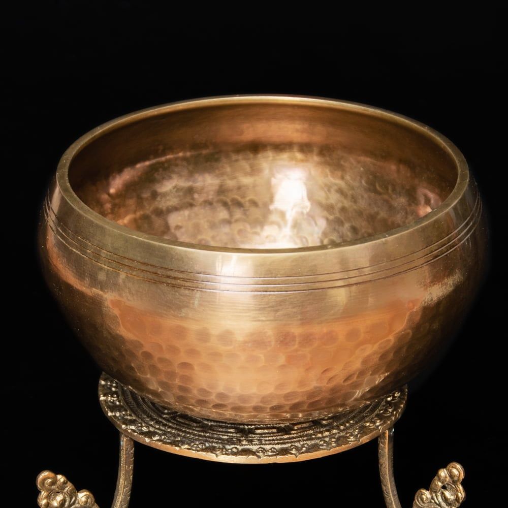 槌目付きティッカシンギングボウル 約15.5cm〔スティック付属