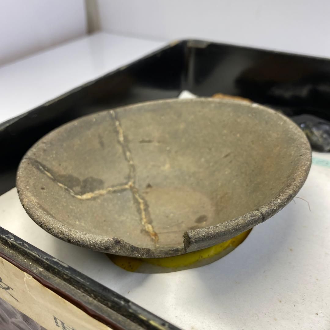 古代 紀元前 石刃、縄文土器陶片等 箱付 東Y6-0723②タヒオ - メルカリ