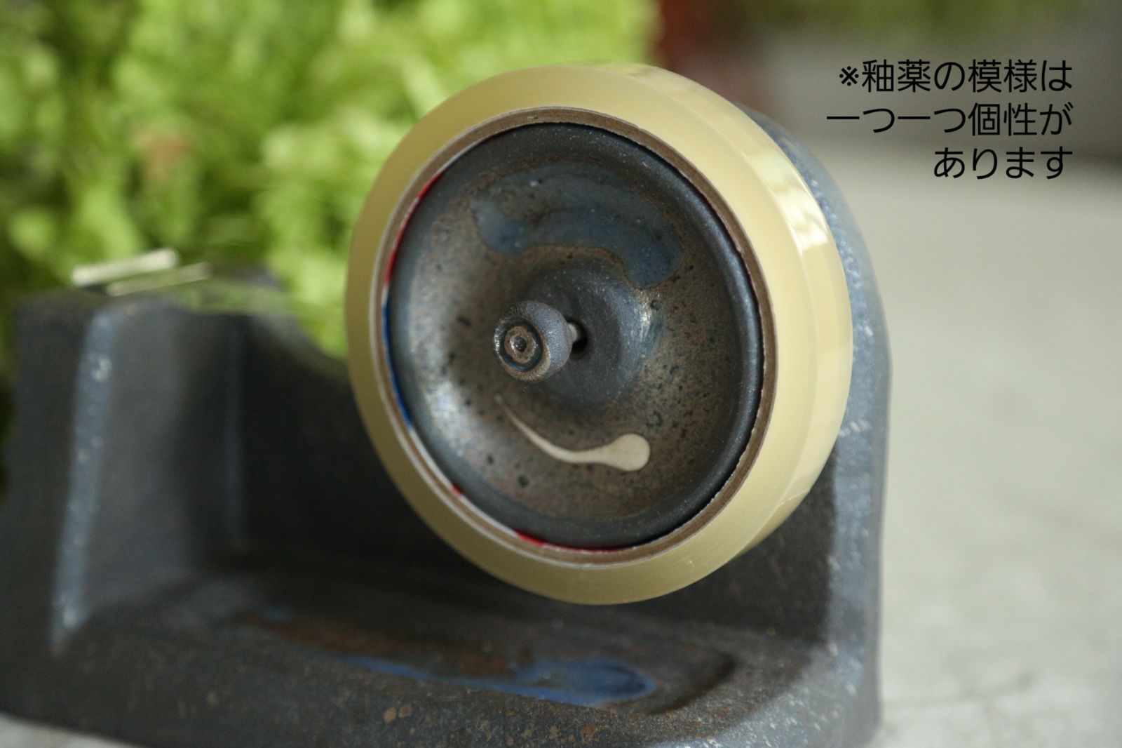 テープディスペンサー  "tuchi round"　(ヌ)-1