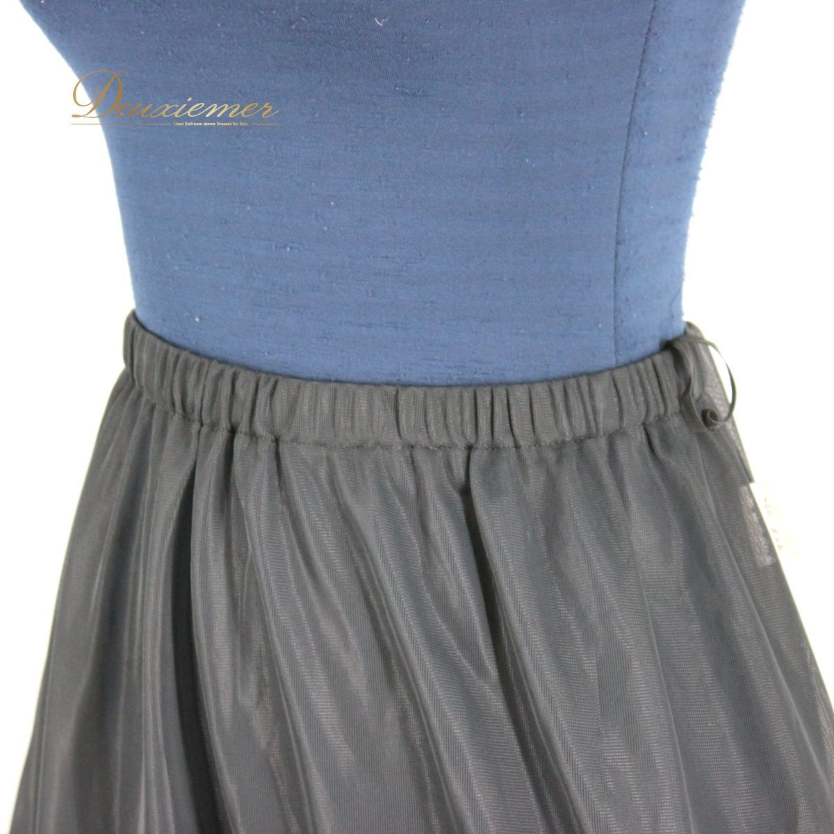 【美品 社交ダンス衣装】ブラック ペチコート スカート パニエ 赤 レッド 黒 美品 日本製社交ダンス衣装】ブラック系 黒 スカート パニエ