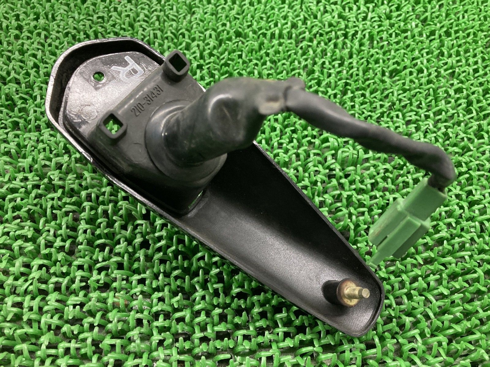 FZR250 フロントウインカーベース 右 黒 210-31431 ヤマハ 純正 2KR