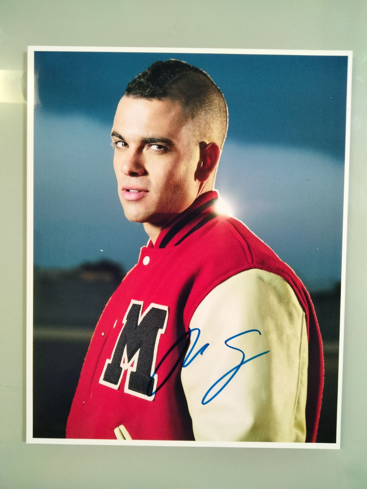 『glee/グリー』マーク・サリング直筆サイン入り写真… Amazon.co.jp: 「gleeグリー」マークサリングとマシューモリソン