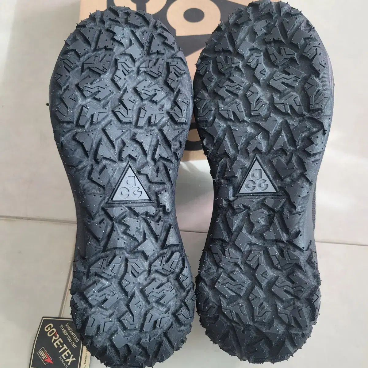 ナイキ ACG マウンテン フライ 2 ロー GXT 275 OLIVEOS_COM_TR