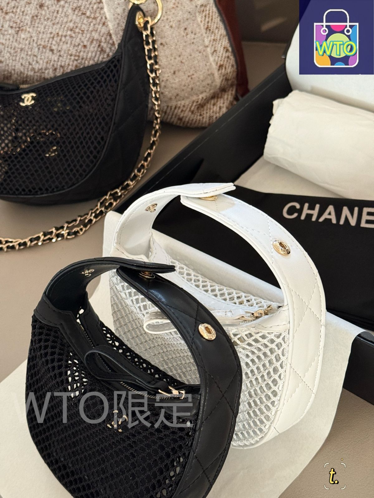 今日特価】Chanel シャネル 25S 漁網バッグ 小カードポーチ付き