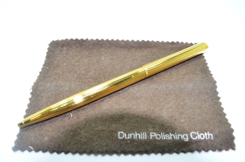 ゴールド仕上げ ケース