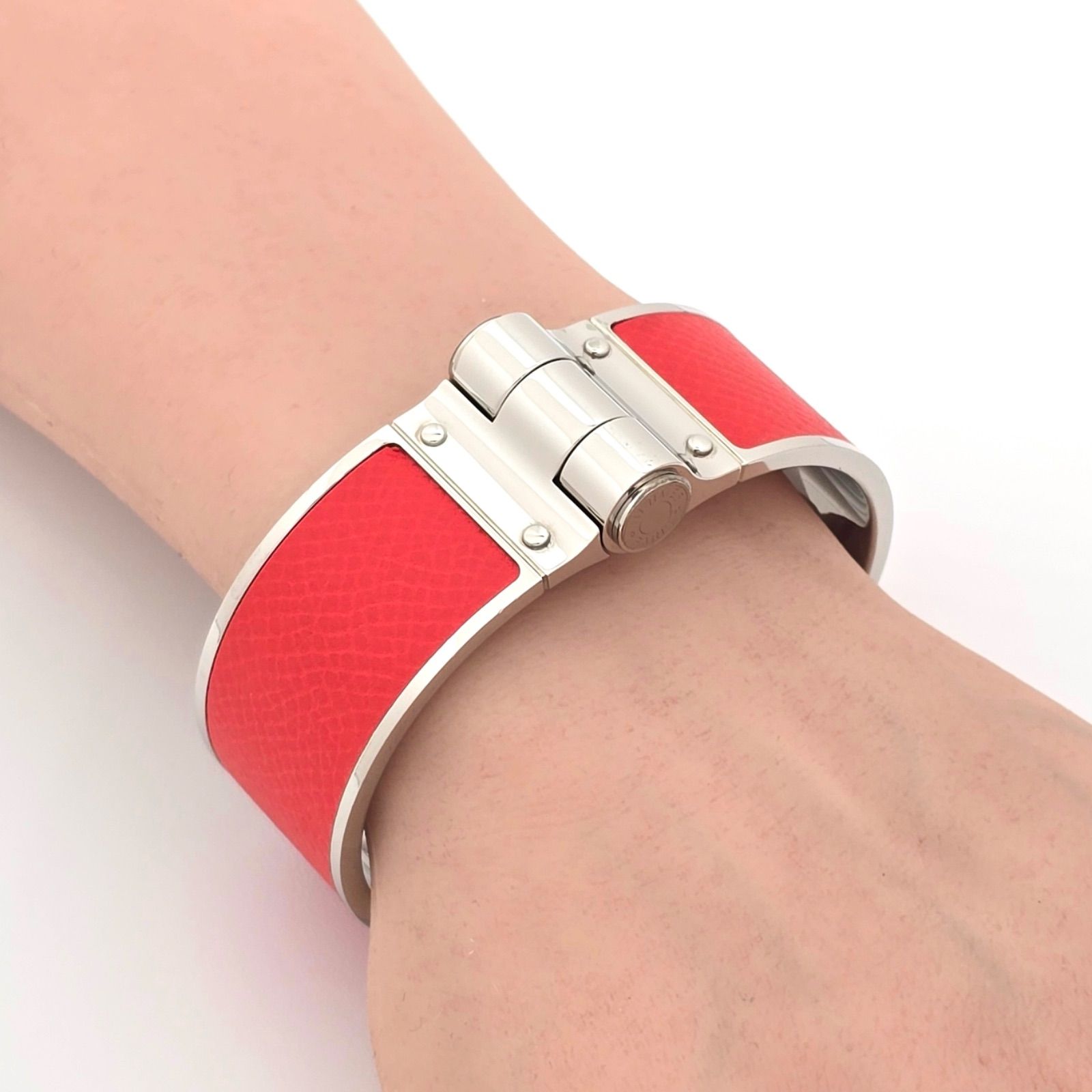 シルバー メタル