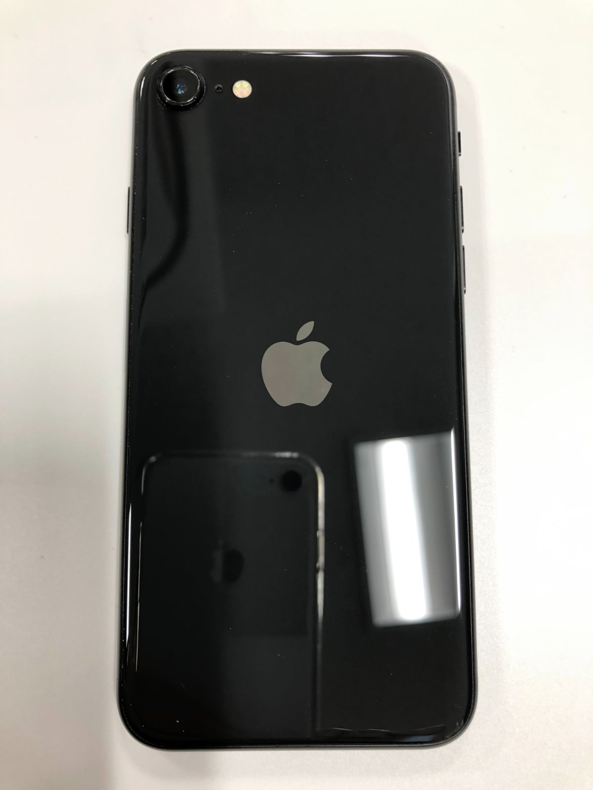 【中古】iPhone SE 第2世代 (SE2) 64GB ブラック バッテリ94％ SIMフリー キャリア無し