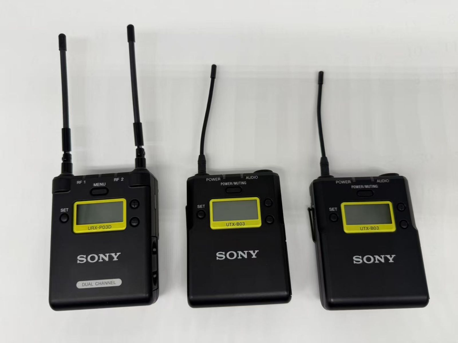SONY URX-P03D ×１ UTX-B03 ×2 動作品 放送用 業務用 ワイヤレスマイク 送信機 受信機 セット ーとても良い