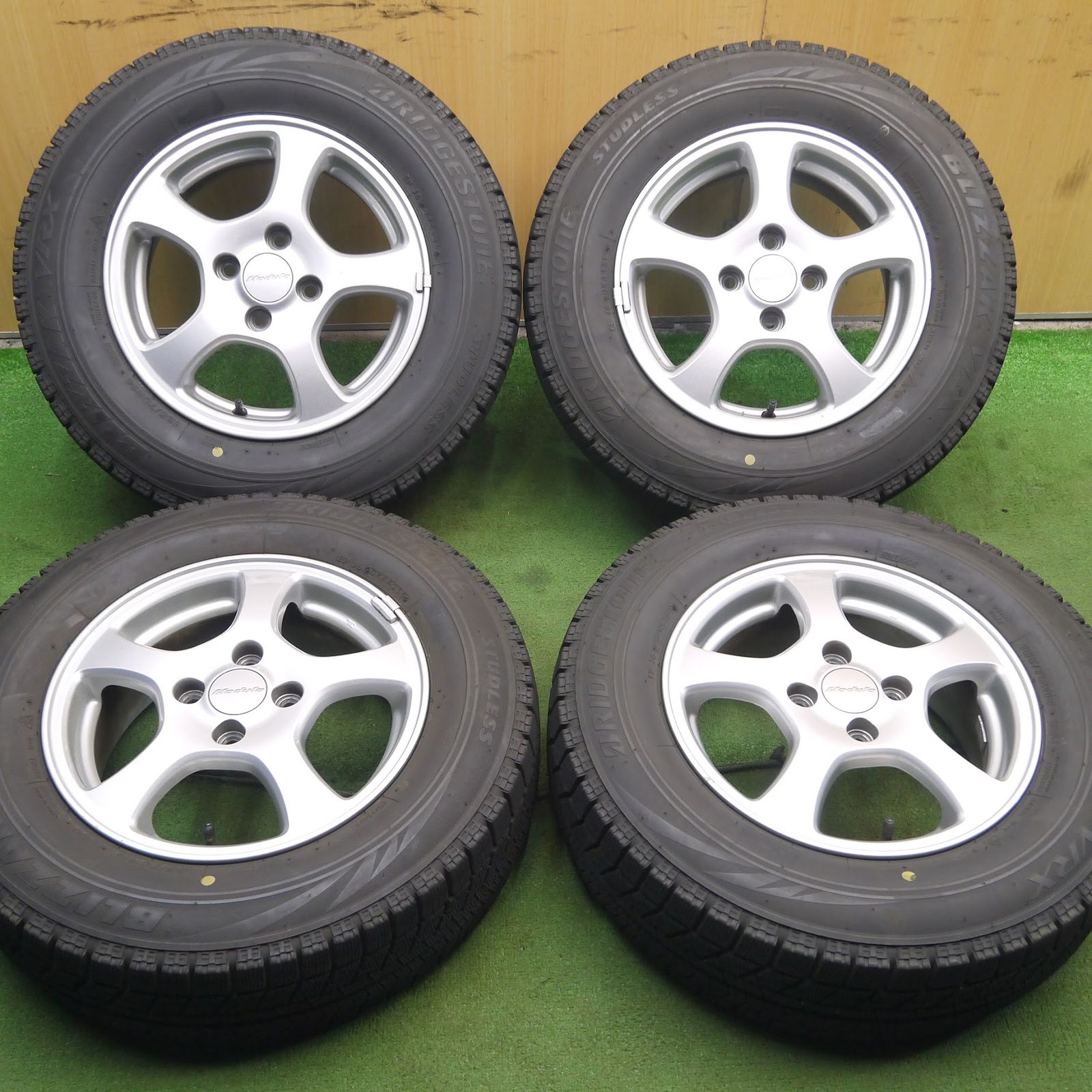 送料無料]バリ溝！19年！キレイ！8.5分☆ホンダ フリード 純正 Modulo 