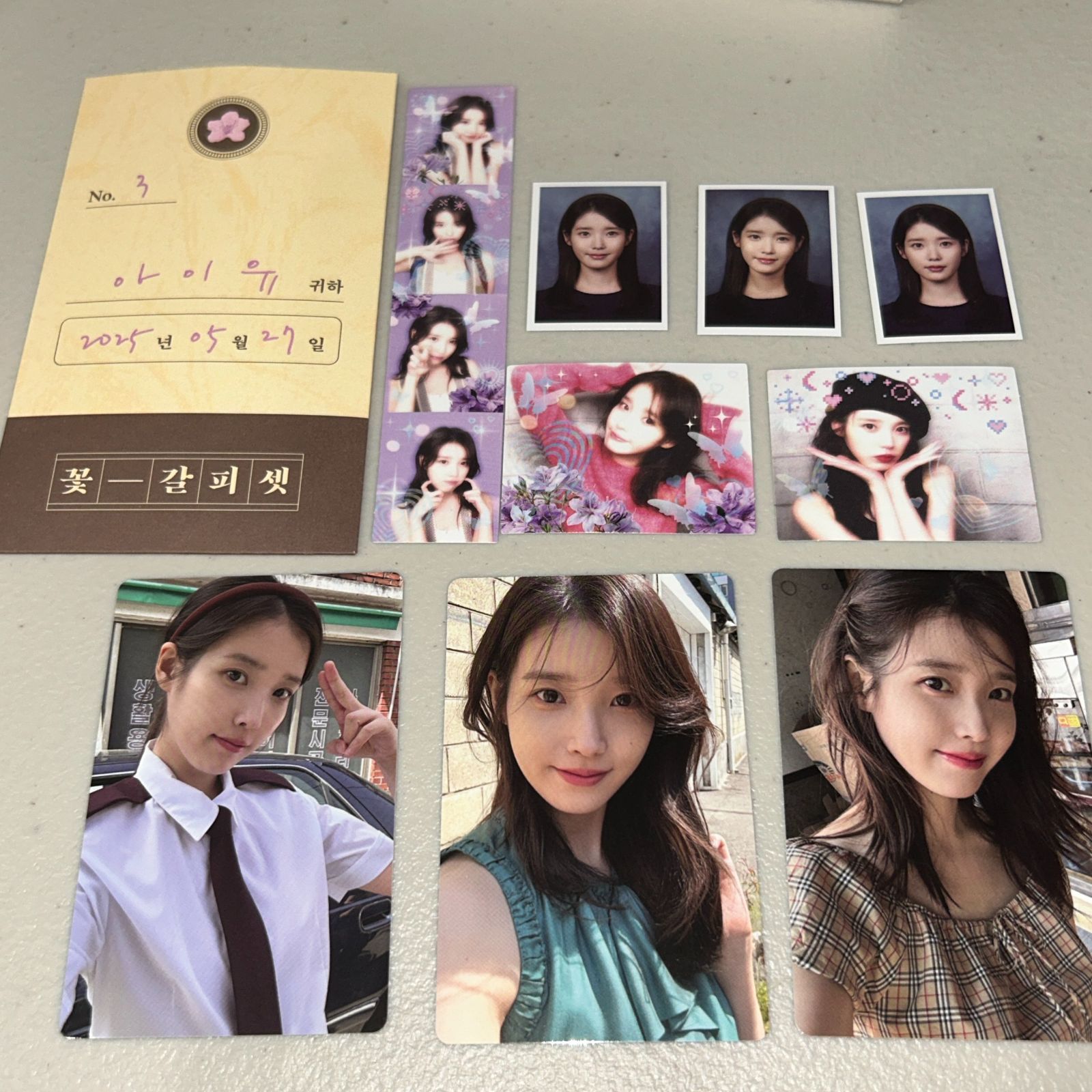 IU(アイユ)直筆サイン「花のしおり3」 IU(アイユ)直筆サイン「花のしおり3」 - メルカリ