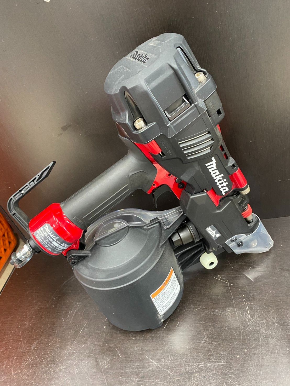 マキタ 90mm高圧釘打機 AN936H