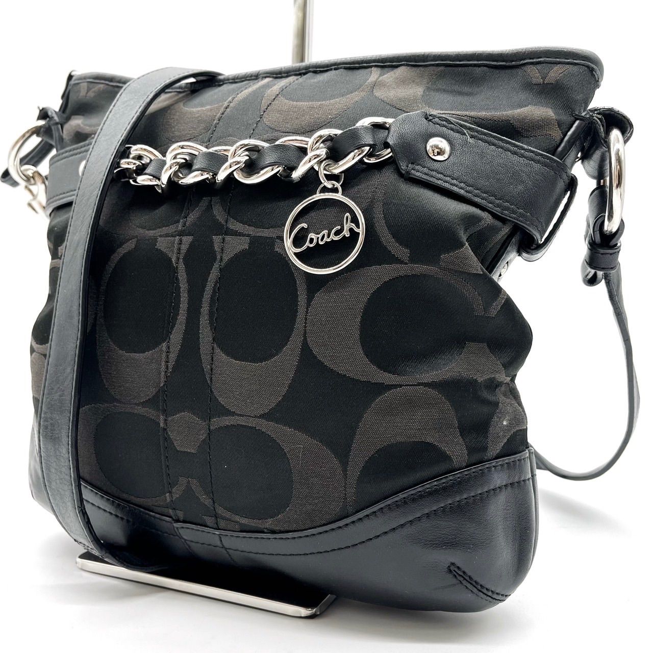 美品　コーチ　アクセサリーポーチ　ワンショルダーバッグ　キャンバス　レザー　黒 COACH】コーチ コーティングキャンバス レザー シグネチャー