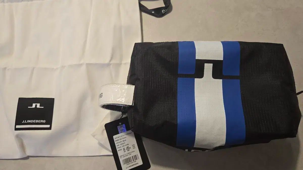 J Lindeberg キーア ポーチ ブラック ポップ