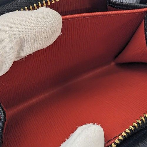 PRADA プラダ
