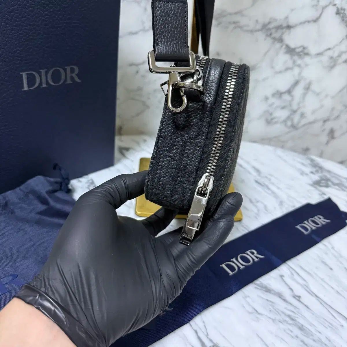 ディオールのハンドバッグ「レディ ディオール」とバッグストラップ3選