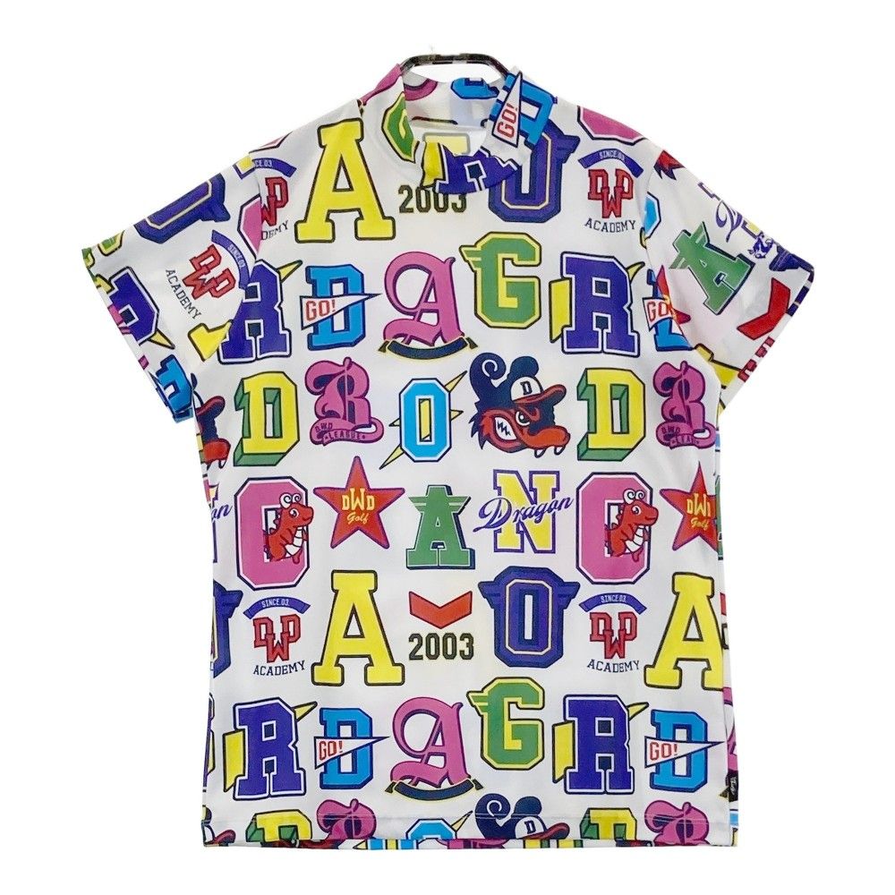 サイズ：2 DANCE WITH DRAGON ダンスウィズドラゴン  ハイネック 半袖Tシャツ ロゴ総柄 ホワイト系 [240101427503] ゴルフウェア レディース ストスト サイズ：2 DANCE WITH DRAGON ダンスウィズドラゴン ハイネック