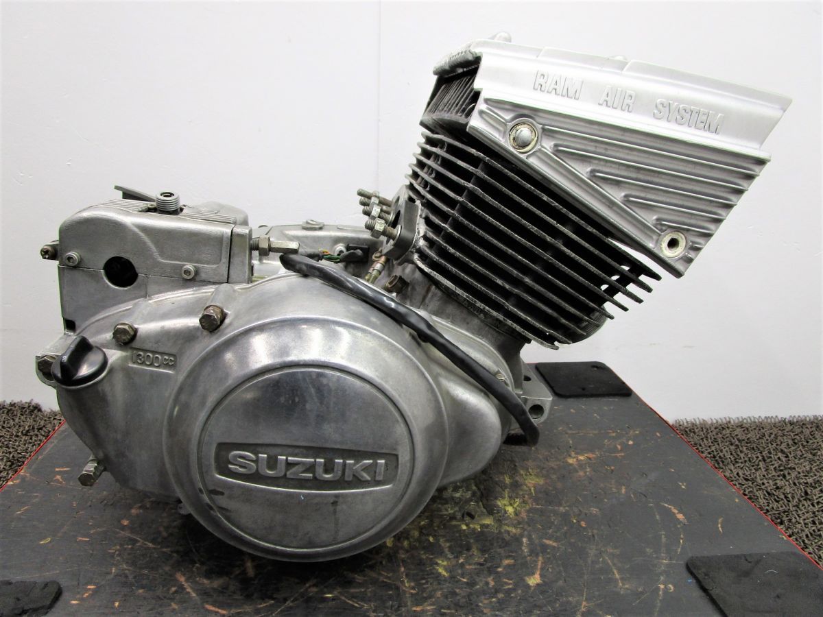 GT250腰下エンジン - エンジン、冷却装置