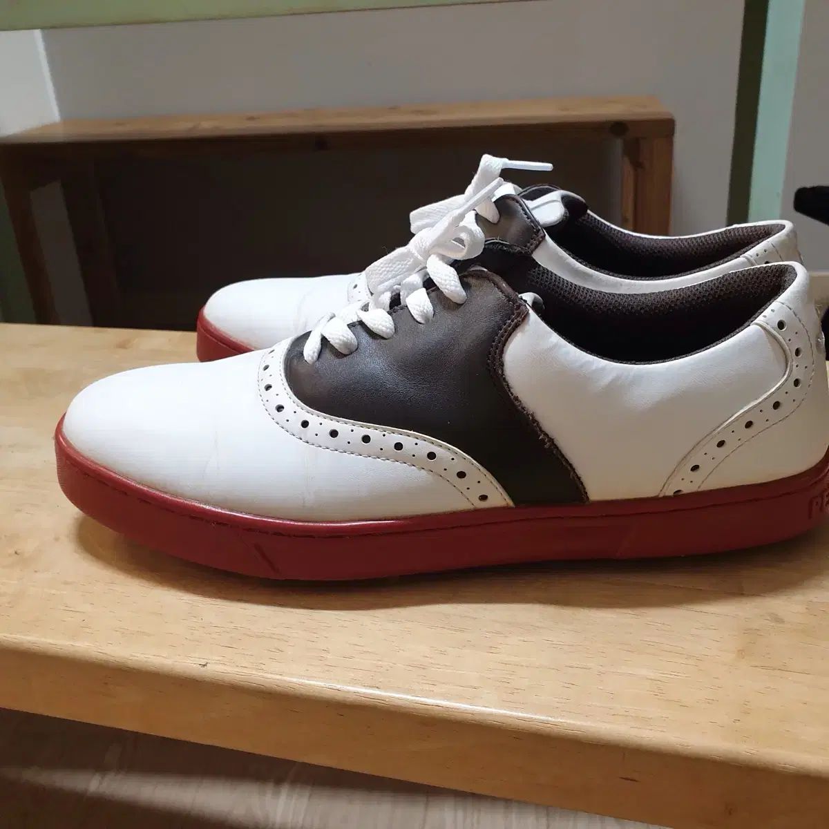 パーリーゲイツ ローカット ソフトスパイク ゴルフシューズ 定3.5万 25